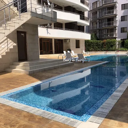 아파트 Eden - Menada