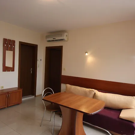 아파트 Eden - Menada *