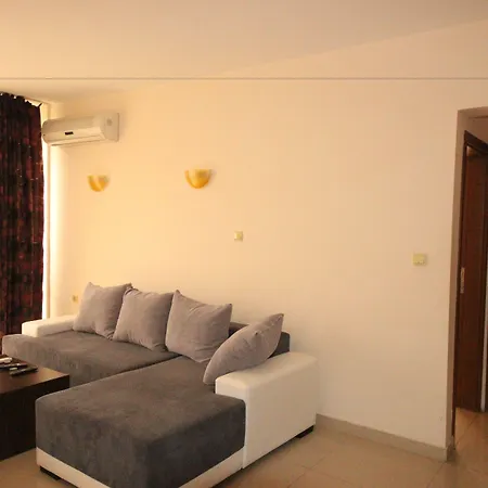 Апартаменти Eden - Menada